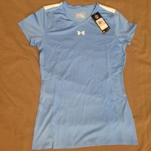 NWT (small) Woman’s Under Armour heat gear